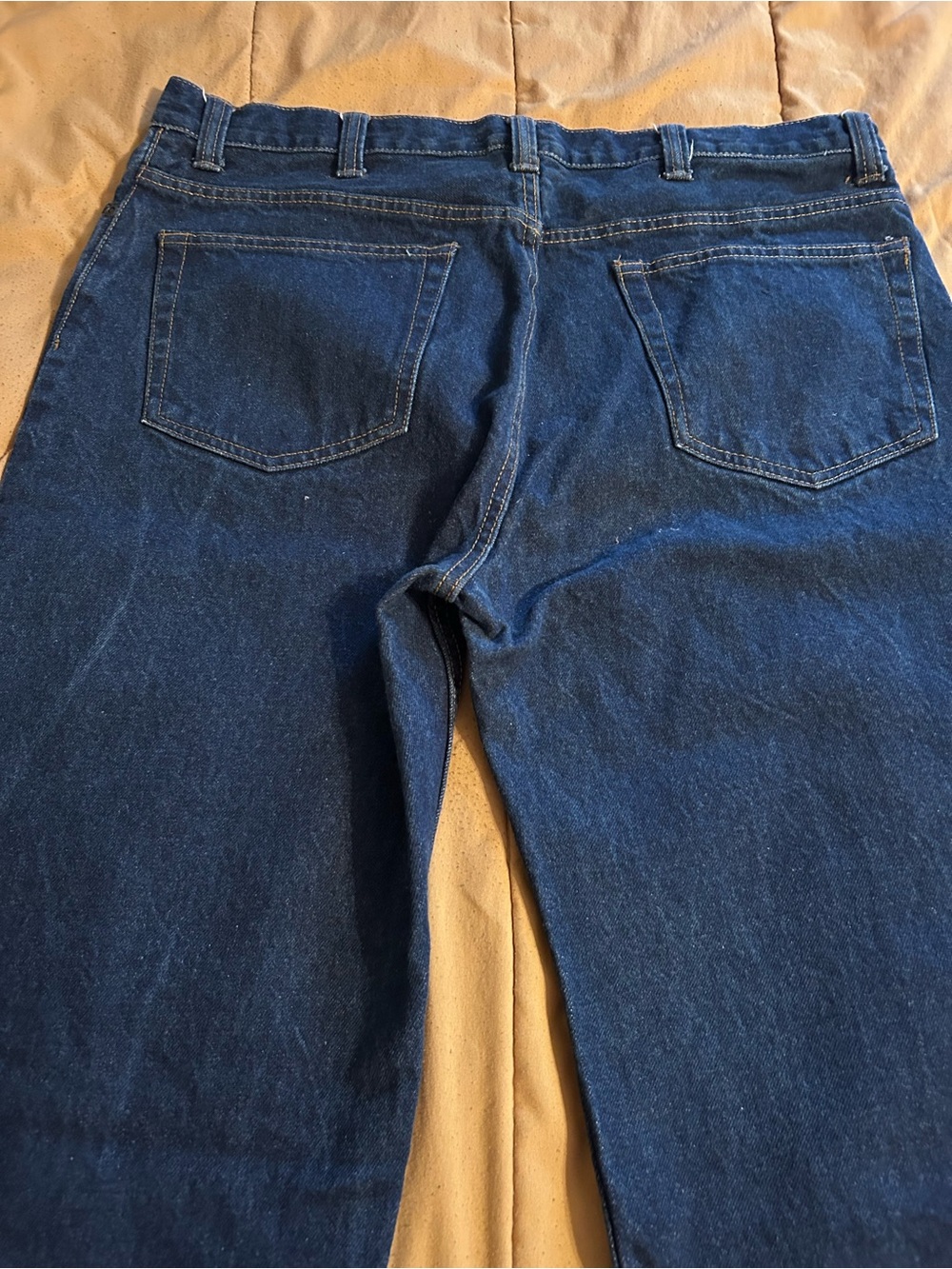 Men’s dark wash, unbranded jeans